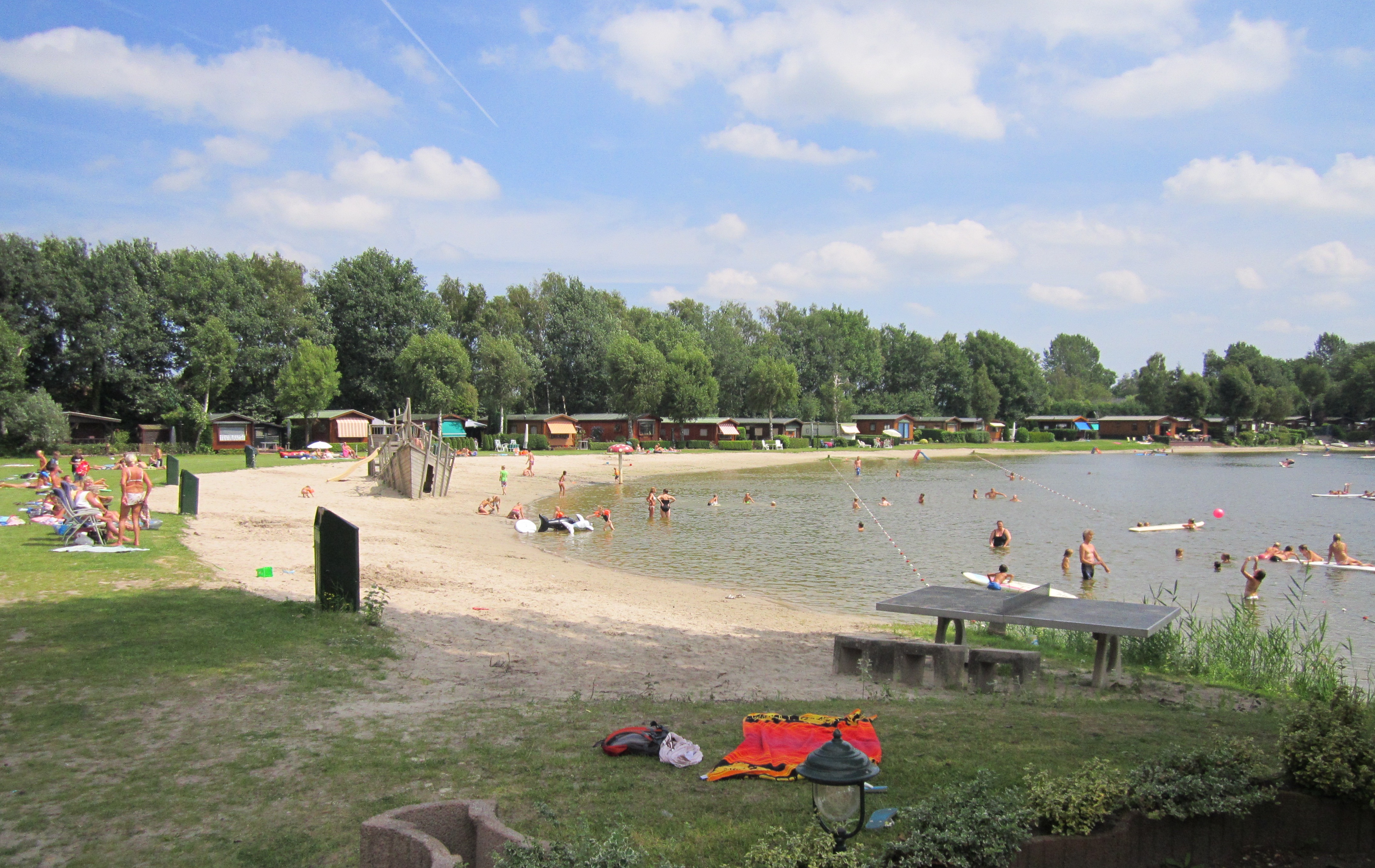 Natuurbad Overbos Recreatiepark