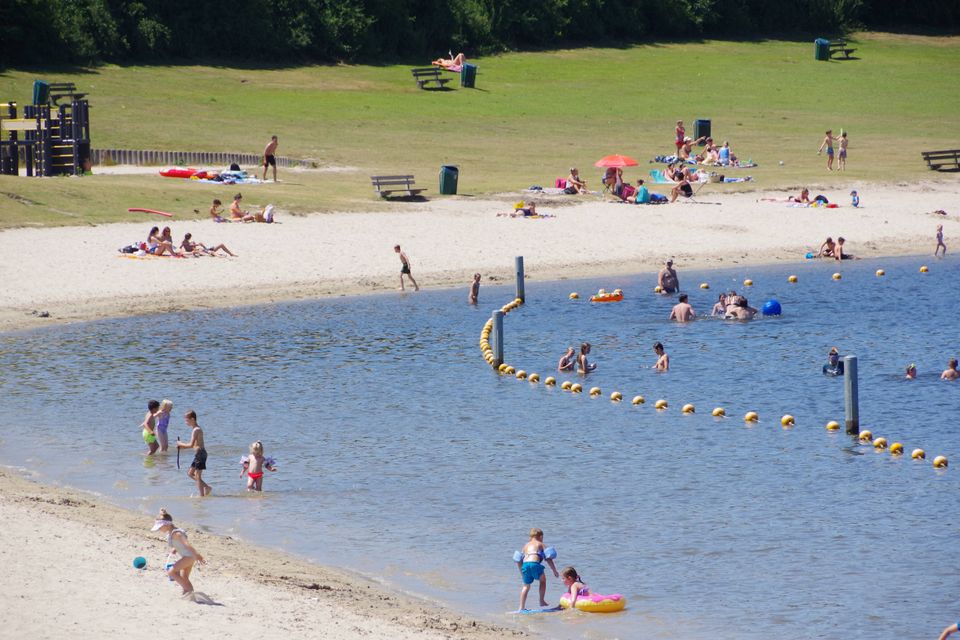 Berkendonk, Helmond, Zwemzone 120m West van Strandwachthuis