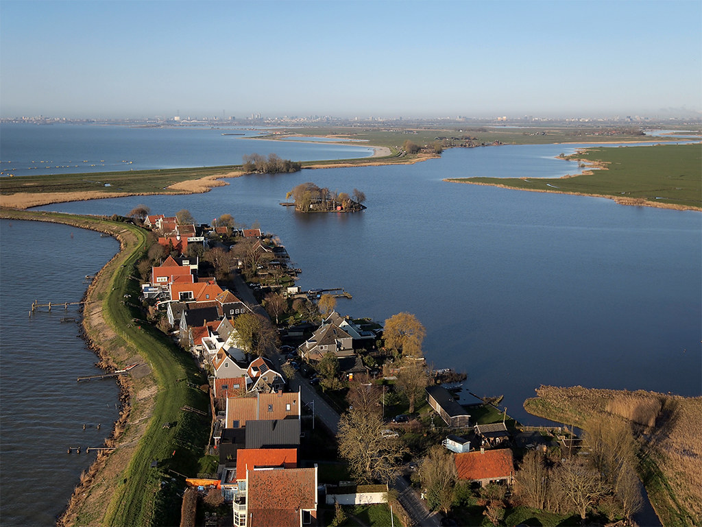 Uitdam