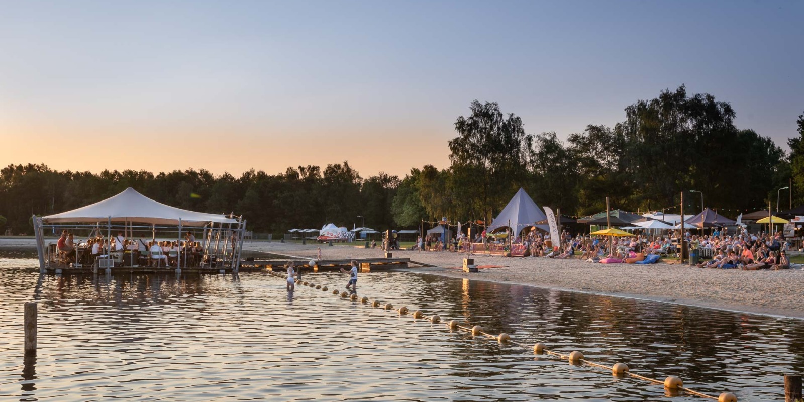 Het Lageveld; Zwemvijver