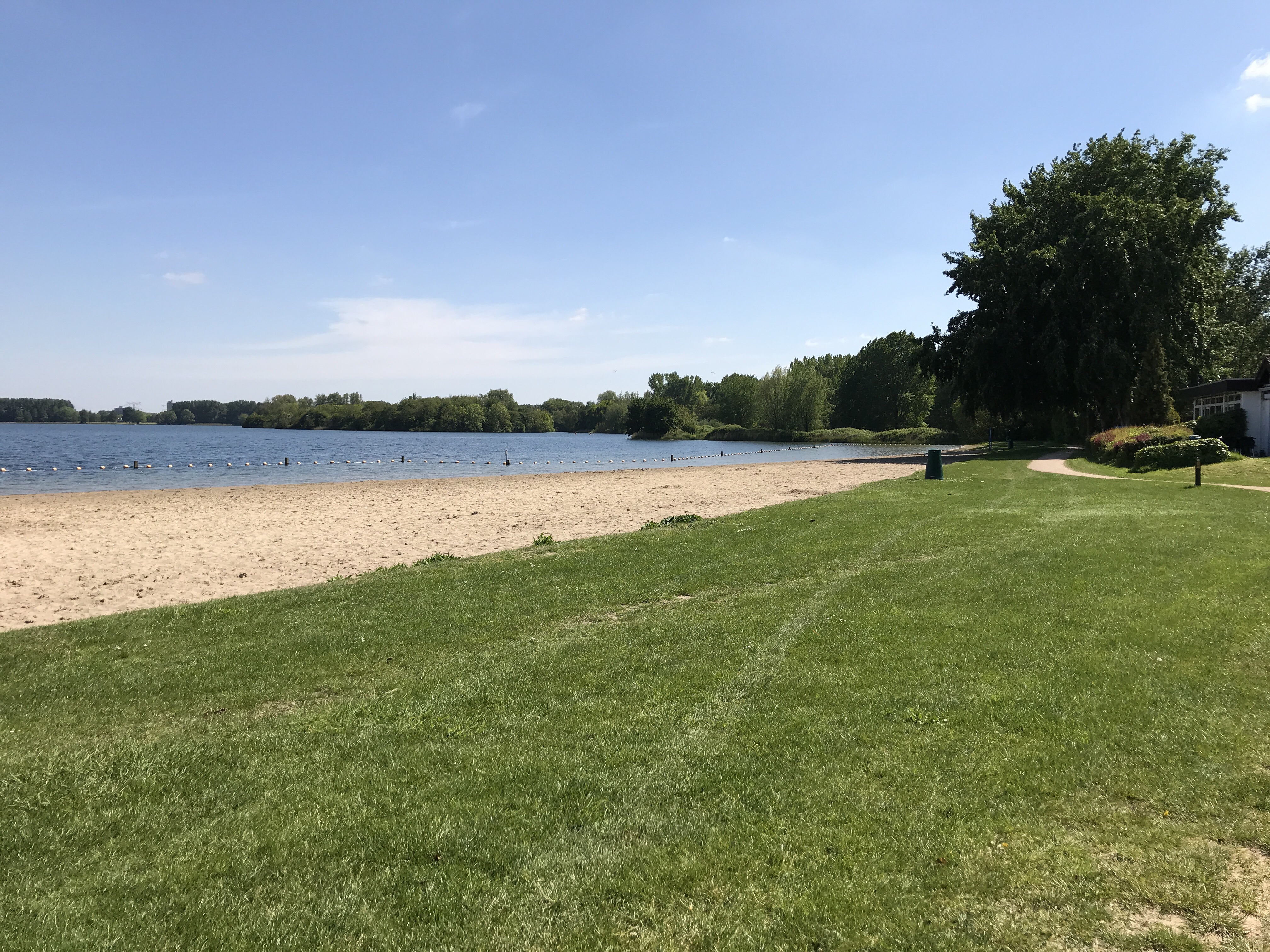 Zevenhuizerplas Strand Noordwestzijde